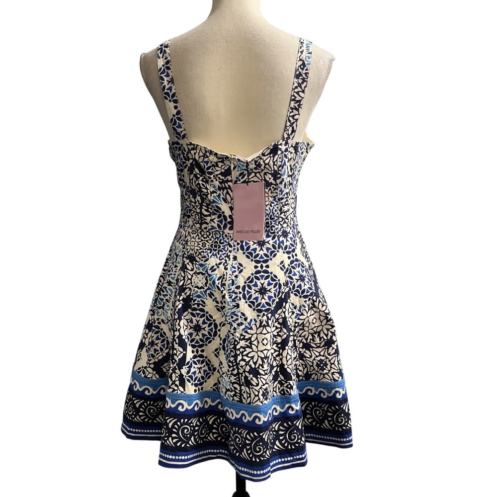 Avec Les Filles Dress Blue Tile Print Mini Fitted Size 8 Coquette Wedding Guest - Picture 2 of 15